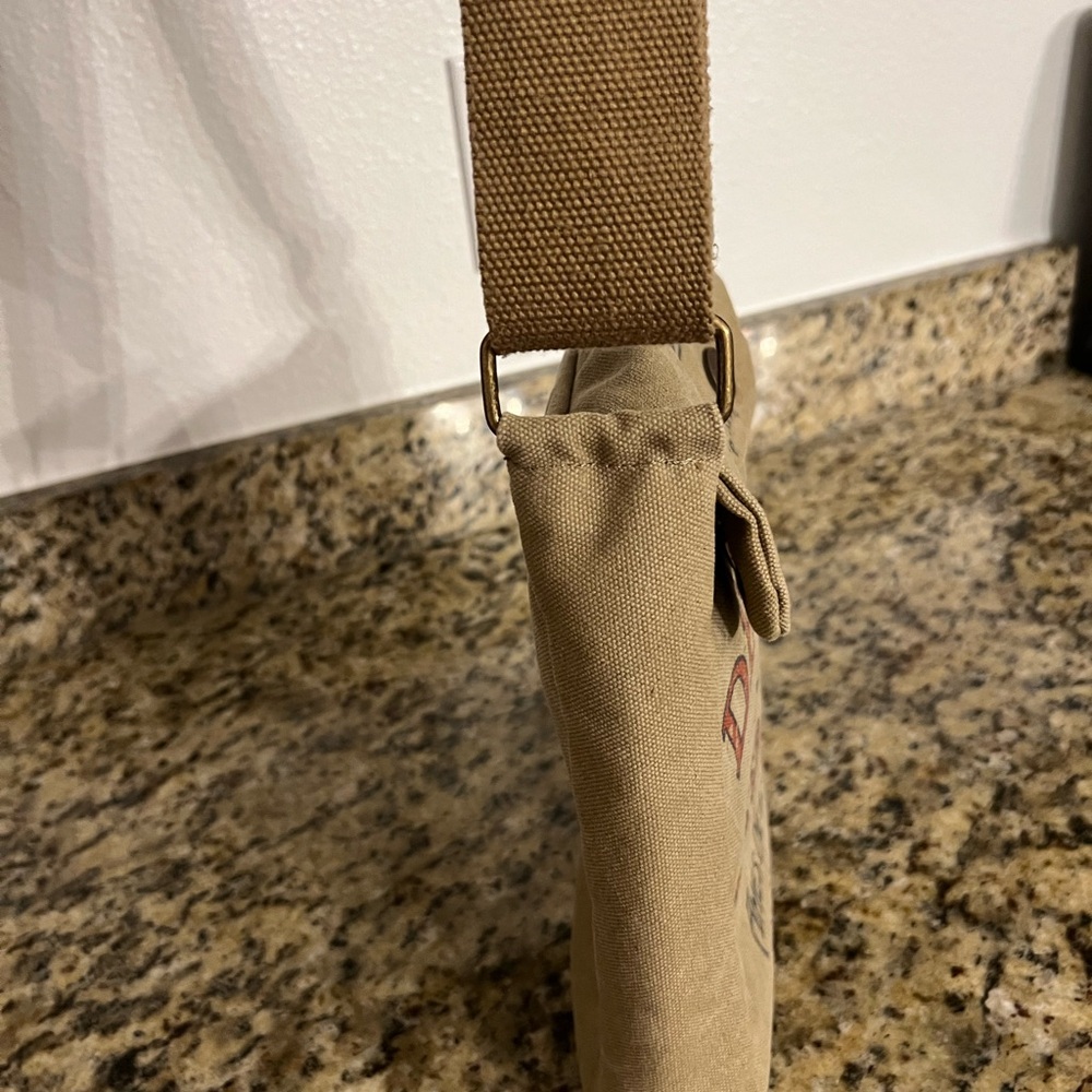 American Glory Post Carrier Bag - Picture 3 of 5